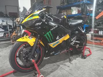 Yamaha r6