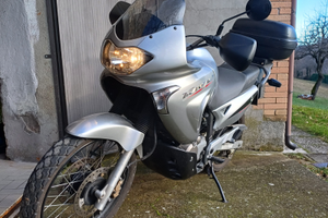 Honda transalp 2006