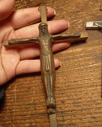 crocifisso antico in ottone e rame da collezione 