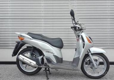 Subito TUTTO RICAMBI USATI SCOOTER MOTO Ricambi honda sh 125