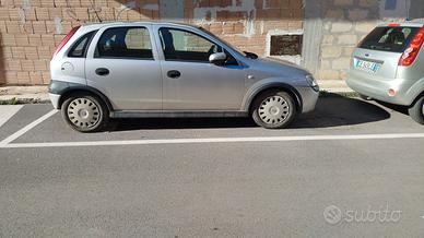 Opel corsa 1200 benzina
