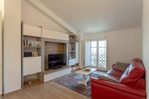 Appartamento di 113 m² con 4 locali e posto auto a