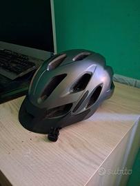 Casco liv giant mips