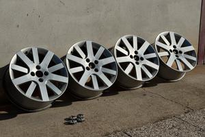 Cerchi 17" Peugeot Hockenheim 4x108 7J ET26