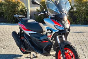 APRILIA SR GT 200