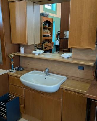 Bagno in rovere