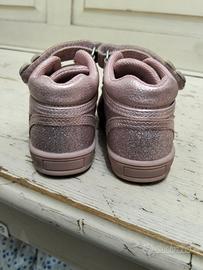 scarpe della chicco da bambina 
