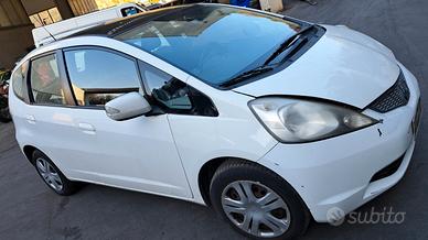 HONDA JAZZ 2009 SOLO PER RICAMBI