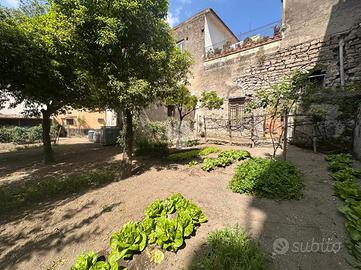 CASA DI CORTE A ANGRI