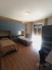 Camera doppia per ragazze