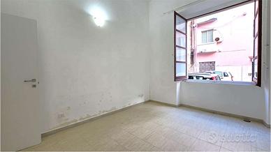 Monolocale uso ufficio in centro a Cagliari