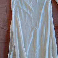 Tende bianche con passanti