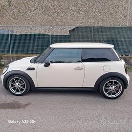 Mini 1.4 16V 95cv km 157 mila