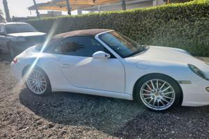 Porsche 997 Carrera 4S Cabriolet