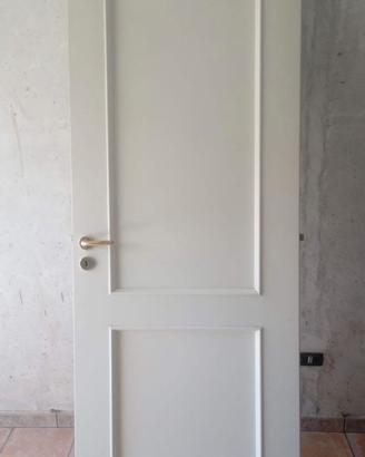 Porta in legno bianco standard