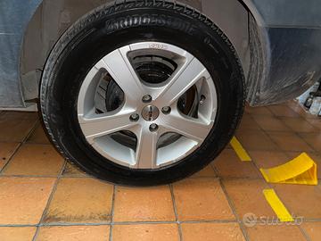 4 Cerchi in Lega Momo