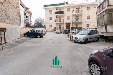 Via cruillas: 4 vani con terrazza e posto auto