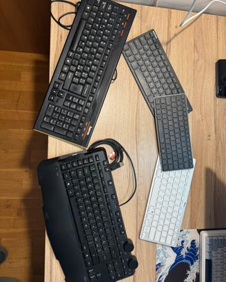 Tastiere bluetooth e con cavo da lavoro e studio