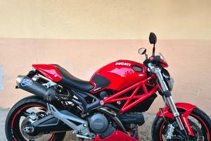 monster 696 +