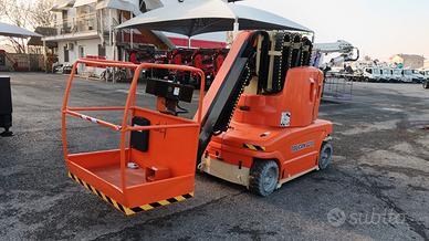 piattaforma aerea semovente JLG TOUCAN 1210 anno 2