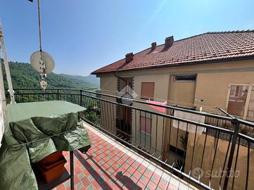 2 LOCALI A DAVAGNA