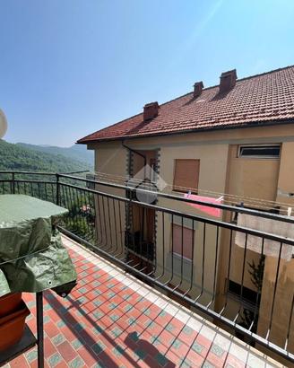 2 LOCALI A DAVAGNA
