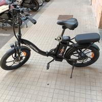 Bicicletta elettrica pieghevole da città