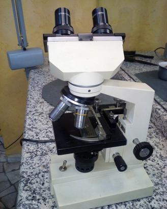 microscopio  ph-metro dermatis luce wood 