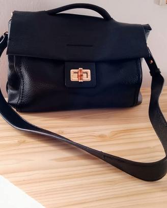 Borsa con tracolla in vera pelle cm 30x25 