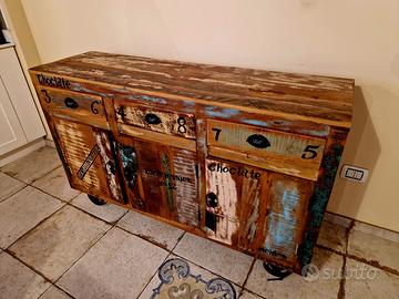Mobile credenza