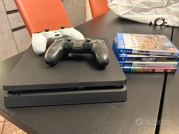 Play station 4 slim