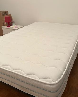 Letto una piazza e mezza