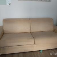 divano letto del 2016 color crema