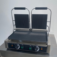 Piastra panini rigata doppia