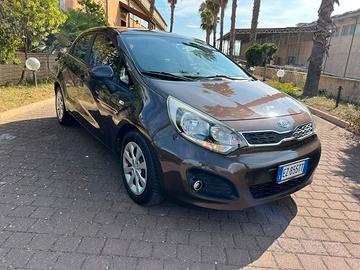 Kia Rio 1.4 CRDi 5p. Cool