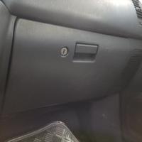 Cassetto portaoggetti MITSUBISHI L200 del 2000