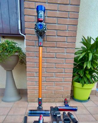 Dyson v8 aspirapolvere senza fili