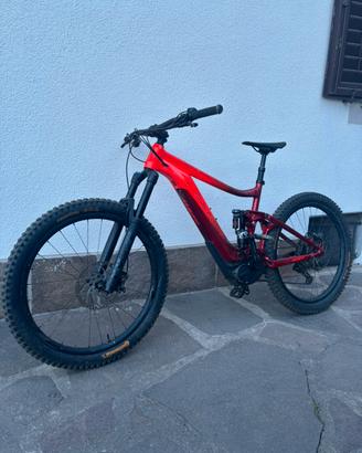 EMTB Giant Reign doppia batteria
