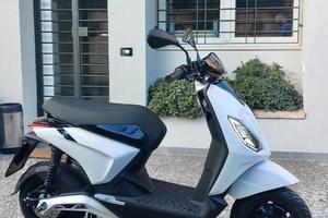 Scooter elettrico Piaggio 1 active