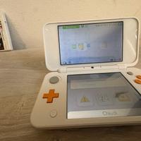 nintendo2dsxl con caricatore+pennino+gioco incluso
