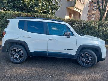 Jeep Renegade PHEV 80th Anniversary