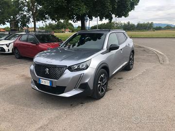 Peugeot 2008 BlueHDi 130 S&S EAT8 Allure Pack