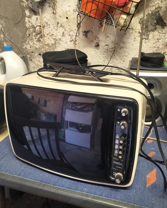 TV bianco e nero vintage anni 60'