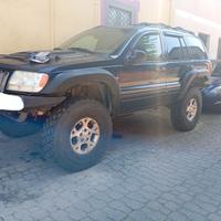 Jeep Grand Cherokee off Road 