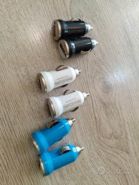 carica batterie USB da auto