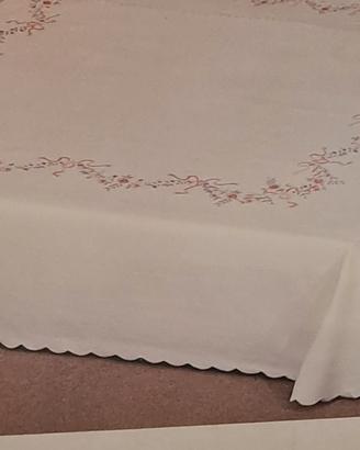 coperta vintage in cotone piche' ricamata 