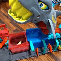 Pista hot wheels squalo