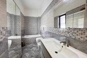 3 LOCALI A MARANO DI NAPOLI