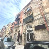 2 LOCALI A BARLETTA