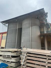 Silos per cereali e nocciole